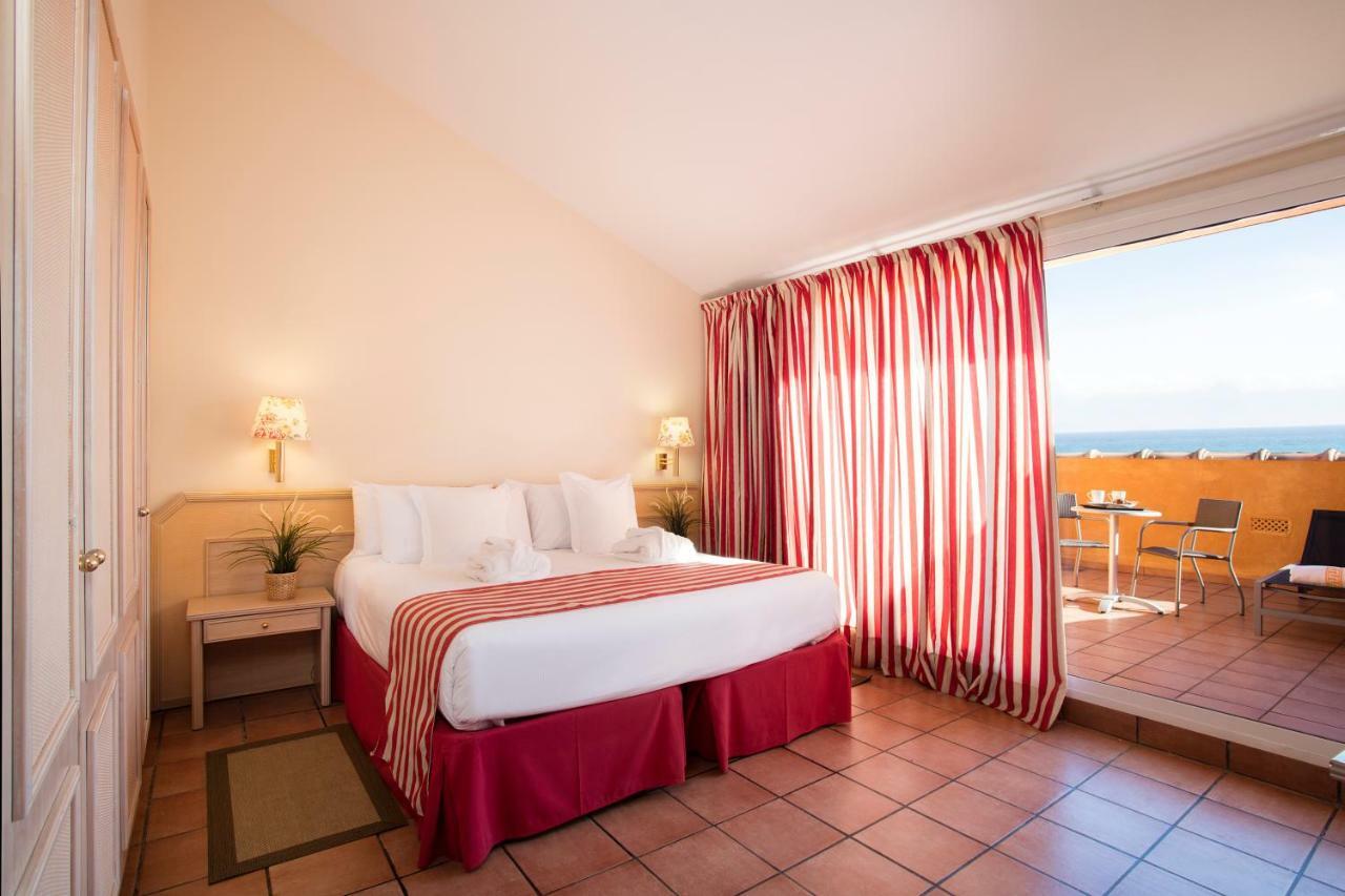 Superior Double Room with Terrace,815607482:JPEG